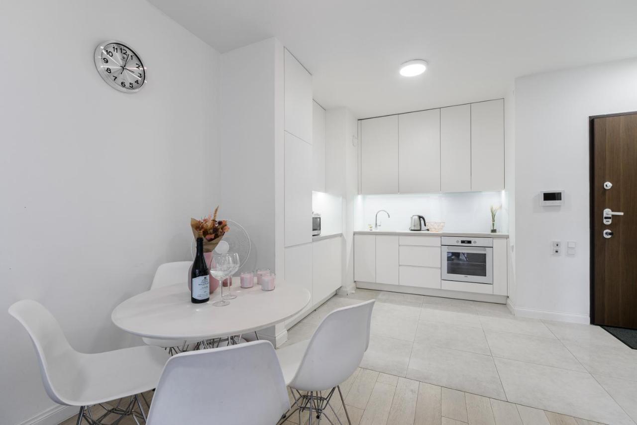 Luxury Apartments On Grzybowska Street In Varsovia Exterior foto